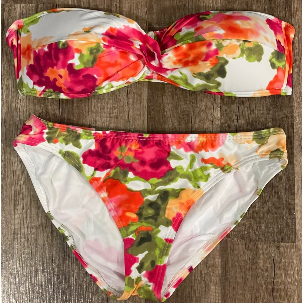 Tommy Bahama Swim Set